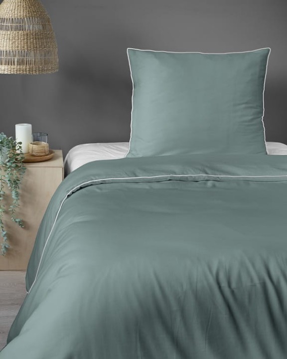 Luskusowa Pościel Jednokolorowa Z Lamówką Makosatyna 140x200 cm. Miętowa